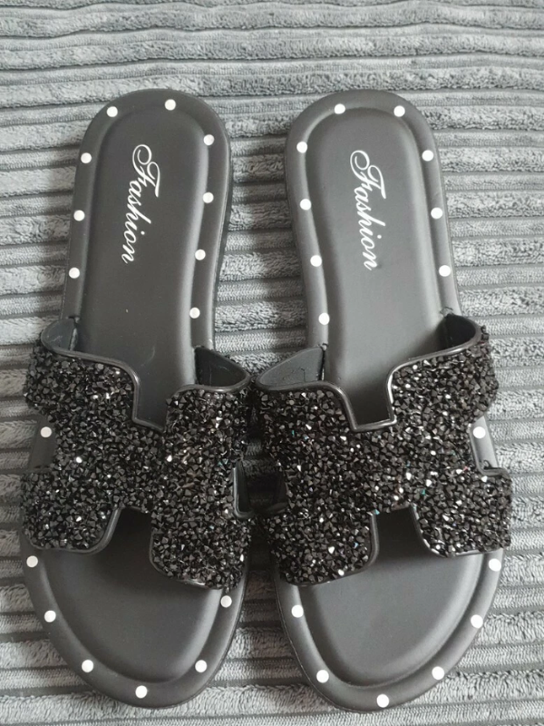 SANDALS PIKILA black